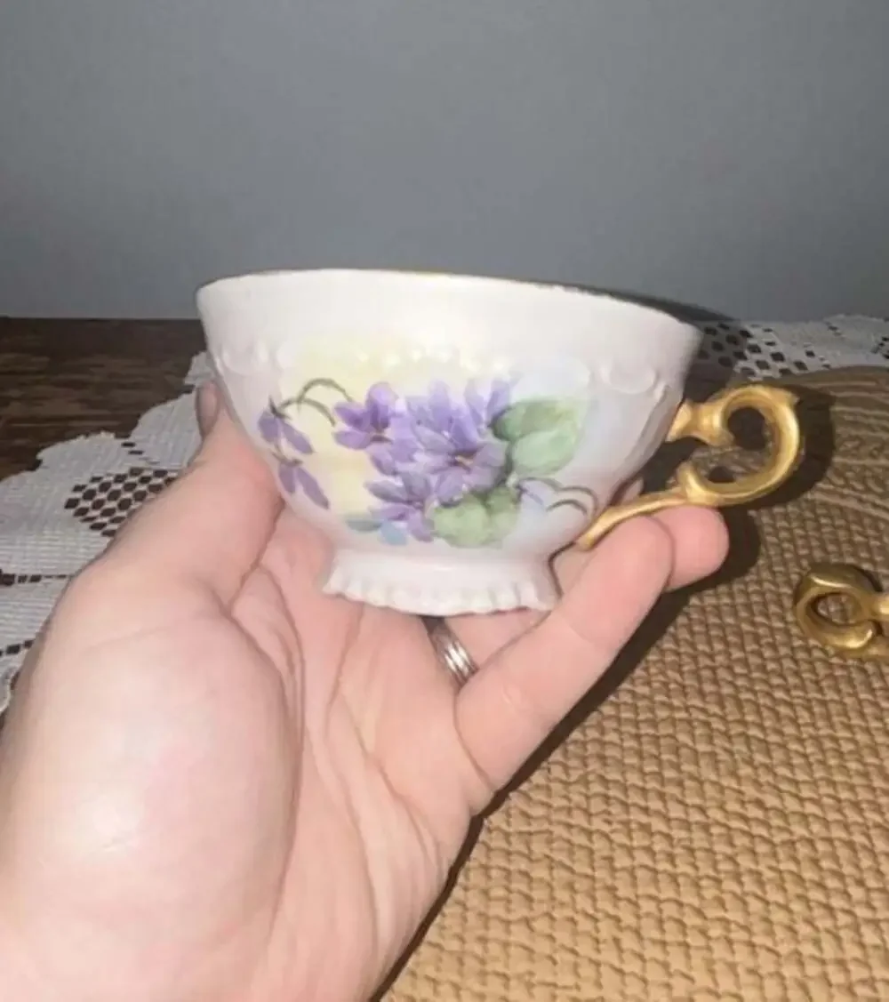 E&R vintage footed